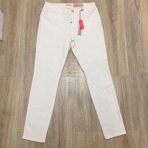 NWT refuge White Denim Woman's Jeans